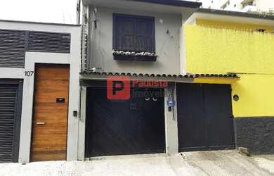 Imagem: A casa possui 1 Dormitório, 1 Banheiro, 1 Vaga na garagem