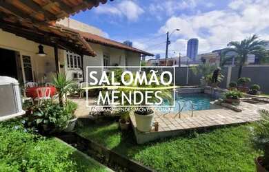 Imagem: A casa possui 5 Dormitórios, 5 Banheiros, 5 Vagas na garagem