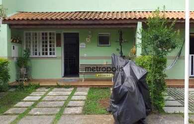 Imagem: A casa possui 2 Dormitórios, 2 Banheiros, 2 Vagas na garagem