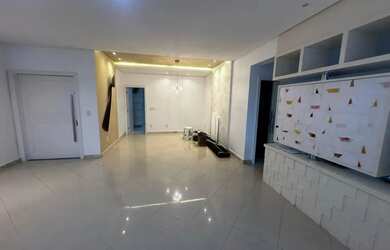 Imagem: O apartamento possui 3 Dormitórios, 4 Banheiros, 3 Vagas na