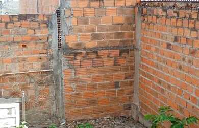 Imagem 8: Linda casa com 2/4. Varanda, 110m² de Área, 1 Banheiroe2 Dormitórios