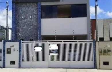 Imagem: A casa possui 4 Dormitórios, 3 Banheiros, 1 Vaga na garagem