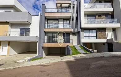 Imagem: A casa em condomínio possui 3 Dormitórios, 5 Banheiros, 5