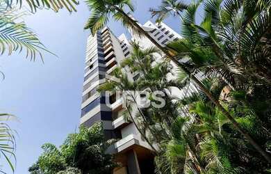 Imagem: O apartamento possui 5 Dormitórios, 5 Banheiros, 4 Vagas na