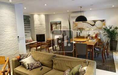 Imagem: A casa em condomínio possui 3 Dormitórios, 5 Banheiros, 4