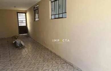 Imagem: A casa possui 5 Dormitórios, 3 Banheiros, 2 Vagas na garagem