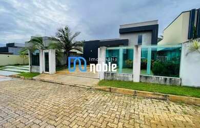 Imagem: A casa possui 3 Dormitórios, 2 Banheiros, 3 Vagas na garagem