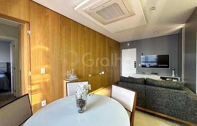 Imagem: O apartamento possui 2 Dormitórios, 2 Banheiros, 2 Vagas na