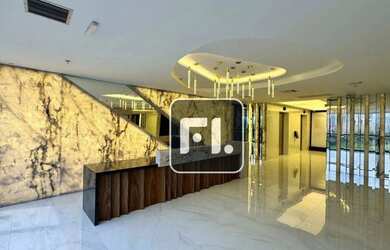 Imagem: O depósito possui 5 Vagas na garagem e 678m² de Área e está