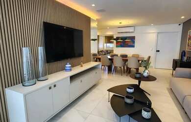 Imagem: O apartamento possui 3 Dormitórios, 2 Banheiros, 2 Vagas na