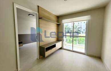 Imagem: O apartamento possui 1 Dormitório, 1 Banheiro, 1 Vaga na garagem