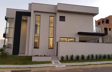 Imagem: Casa à venda em Valinhos, Roncáglia, com 4 quartos, com 307