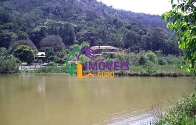 Imagem: O terreno e possui Dormitórios, Suítes, Banheiros, 2-0m²