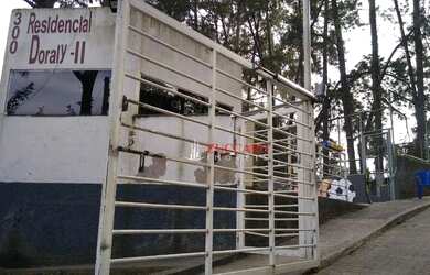 Imagem: O apartamento possui 2 Dormitórios, 1 Banheiro e 44m² de Área