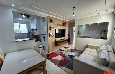 Imagem: O apartamento possui 3 Dormitórios, 1 Banheiro, 1 Vaga na garagem