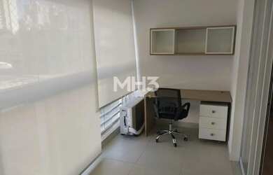 Imagem: O apartamento possui 1 Dormitório, 1 Banheiro, 1 Vaga na garagem