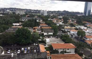 Imagem: O depósito possui 1 Vaga na garagem, 145m² de Área e está