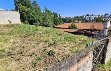 Imagem: O terreno possui 615m² de Área e está localizado em Santo