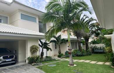 Imagem 5: Condomínio Mansoes Casa para aluguel e venda possui 800 metros quadrados...