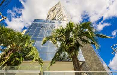 Imagem: O apartamento possui 3 Dormitórios, 5 Banheiros, 4 Vagas na