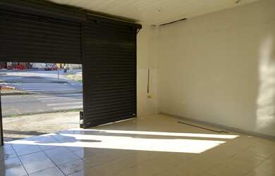 Imagem 3: Galpão/Depósito/Armazém para aluguel possui 50 metros quadrados em...