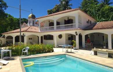 Imagem: A casa possui 5 Dormitórios e está localizado em Paquetá