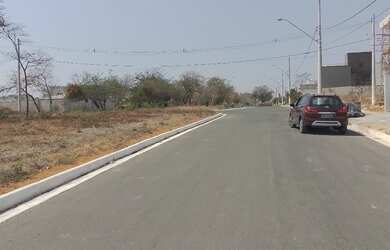 Imagem: O terreno possui 360m² de Área e está localizado em Jaraguá