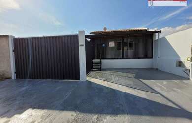 Imagem: O depósito possui 5 Vagas na garagem, 200m² de Área e está