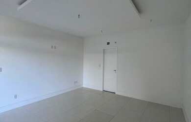 Imagem 12: Casa para venda alto padrão na Barra da Tijuca tem 880 metros com 6 suítes