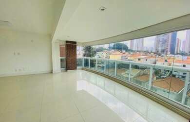 Imagem: O apartamento possui 4 Dormitórios, 5 Banheiros, 4 Vagas na