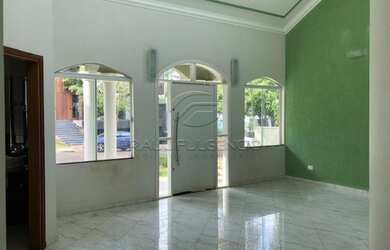 Imagem: A casa em condomínio possui 4 Dormitórios, 5 Banheiros, 2