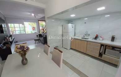 Imagem: A casa em condomínio possui 2 Dormitórios, 2 Banheiros, 1