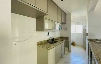 Imagem: O apartamento possui 3 Dormitórios, 2 Banheiros, 2 Vagas na