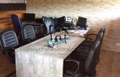 Imagem: A casa possui 3 Dormitórios, 1 Banheiro, 2 Vagas na garagem