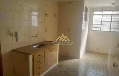 Imagem: O apartamento possui 3 Dormitórios, 1 Banheiro, 1 Vaga na garagem