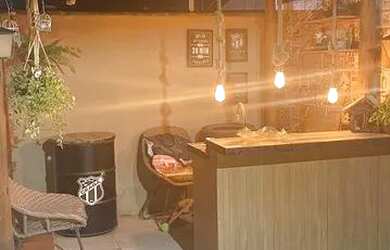 Imagem: A casa possui 2 Dormitórios, 2 Banheiros, 1 Vaga na garagem