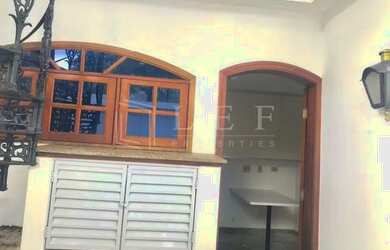 Imagem: O depósito possui 2 Vagas na garagem, 170m² de Área e está