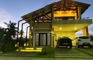 Imagem: A casa em condomínio possui 4 Dormitórios, 3 Banheiros, 3