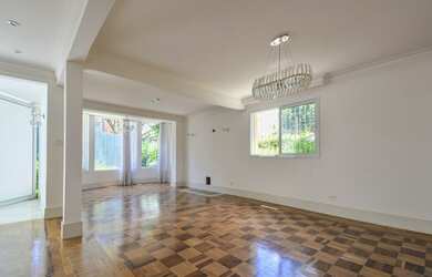 Imagem 2: Casa de Vila, com ou sem mobília, muito espaçosa e excelente localização