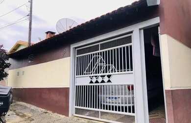 Imagem: A casa à venda possui 4 Dormitórios, 2 Banheiros, 2 Vagas
