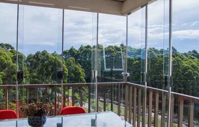 Imagem: O apartamento possui 3 Dormitórios, 2 Banheiros, 2 Vagas na