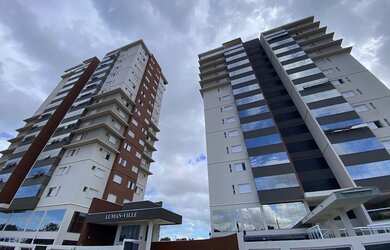 Imagem: O apartamento possui 2 Dormitórios, 3 Banheiros, 2 Vagas na