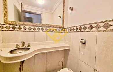 Imagem: O apartamento possui 3 Dormitórios, 5 Banheiros, 4 Vagas na