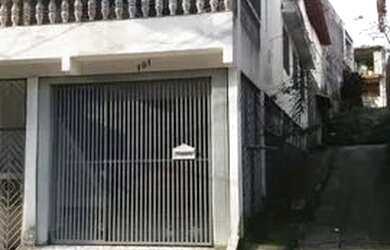 Imagem: A casa possui 5 Dormitórios, 3 Banheiros, 278m² de Área e