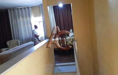 Imagem 7: Três casas em Cordovil. Varanda, Área de serviço, 316m² de Áreae3...