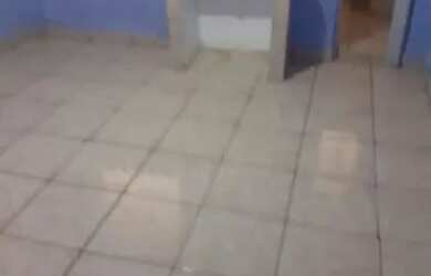 Imagem 2: Alugo kitinete grande frente rua.pagou ja entra zap