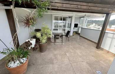 Imagem: O apartamento na cobertura possui 2 Dormitórios, 1 Banheiro