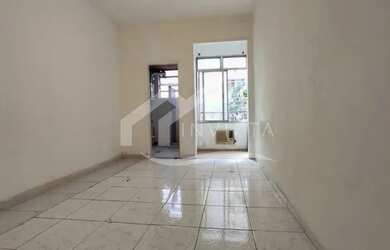 Imagem: A kitnet possui 1 Dormitório, 1 Banheiro, 33m² de Área e