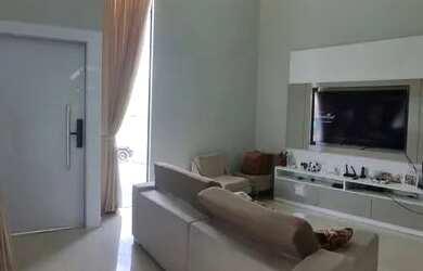 Imagem 2: CASA FOREST HILL. 250m² de Área, 4 Vagas na garageme3 Dormitórios