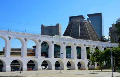 Imagem 1: Apartamento temporada Lapa 1/4 espaçoso silencioso Av Mem de Sá